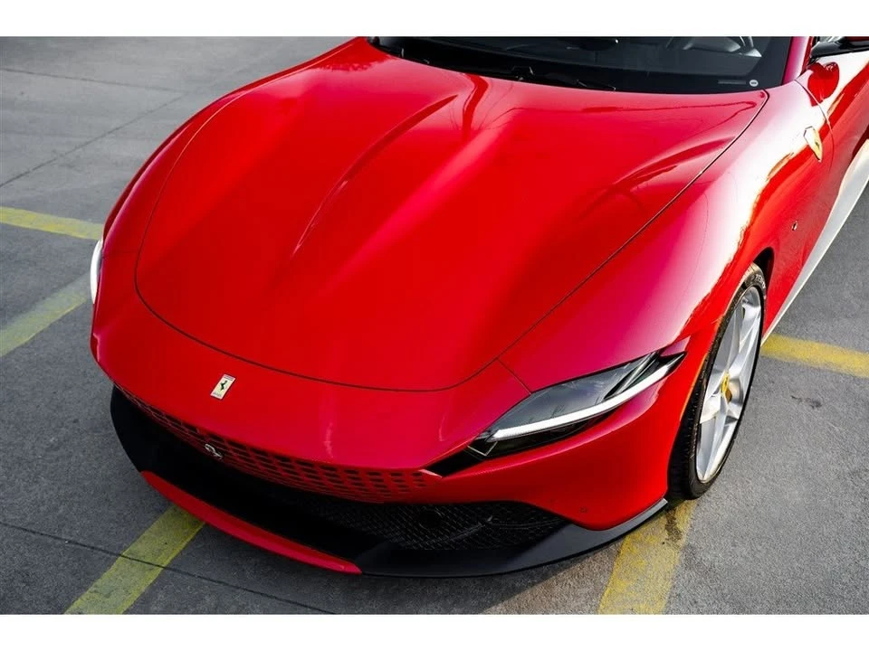 2025 Ferrari Roma Spider - Image 15 of 17