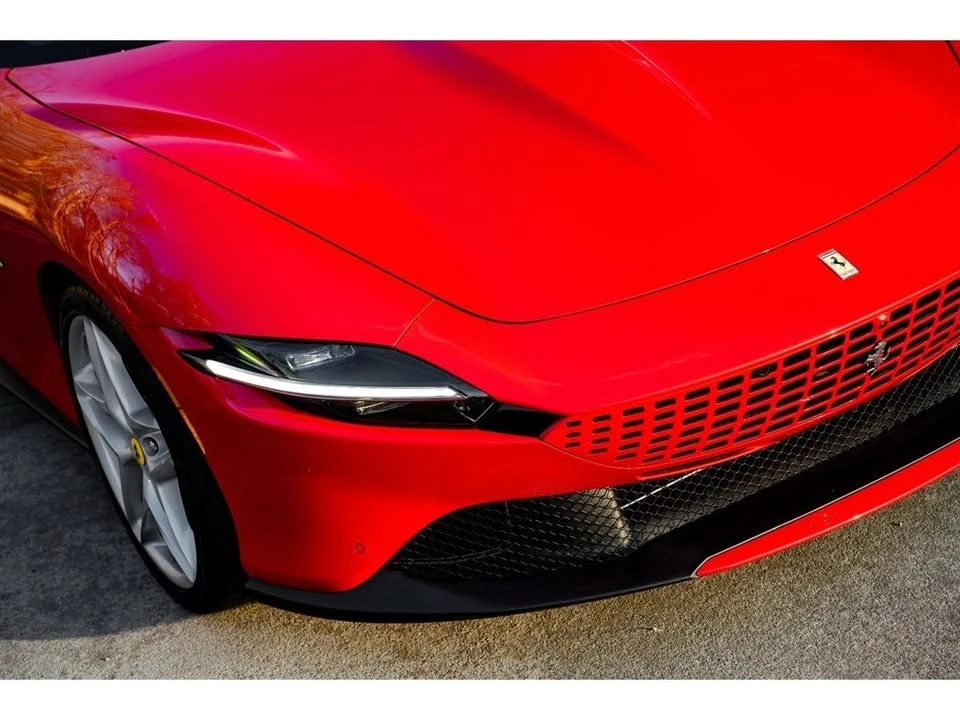 2025 Ferrari Roma Spider - Image 3 of 17