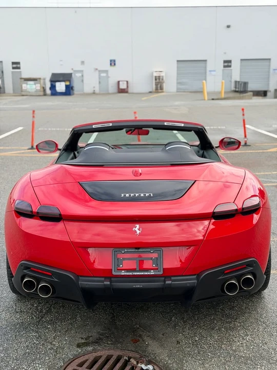2025 Ferrari Roma Spider - Image 5 of 18