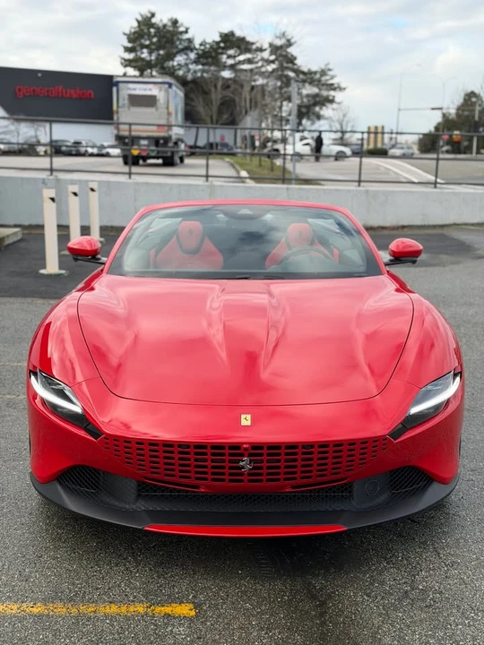 2025 Ferrari Roma Spider - Image 6 of 18