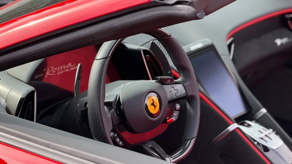 2025 Ferrari Roma Spider - Image 11 of 18