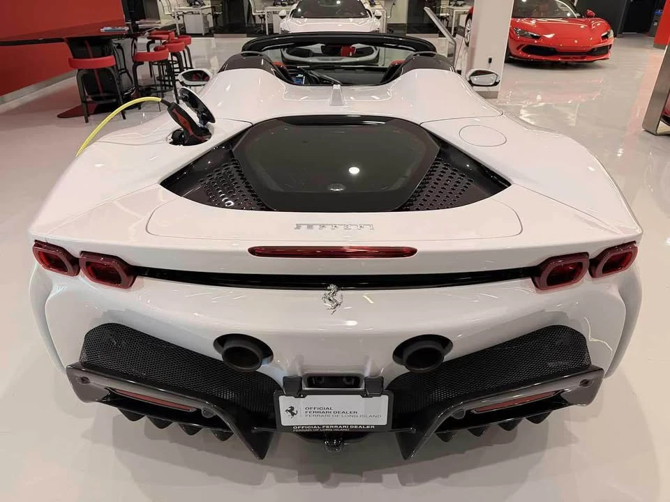 2025 Ferrari SF90 - Image 3 of 8