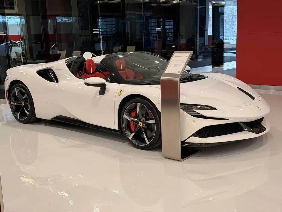 2025 Ferrari SF90 - Image 2 of 8