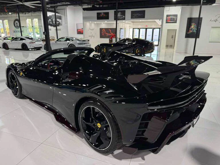 2025 Ferrari SF90 Spider - Image 5 of 18