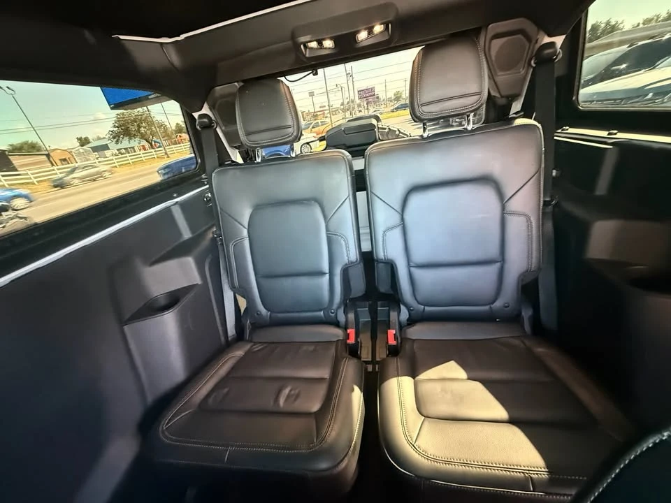2025 Ford Bronco 6th Gen - Image 17 of 19