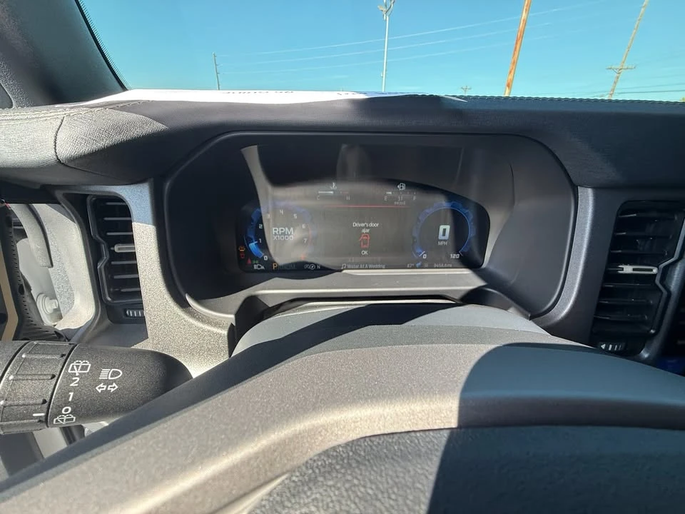 2025 Ford Bronco 6th Gen - Image 12 of 19