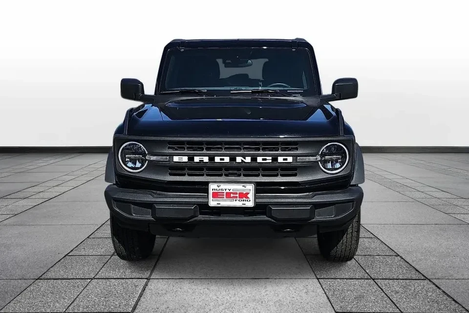2025 Ford Bronco 6th Gen - Image 2 of 8