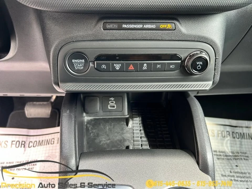 2025 Ford Bronco Sport - Image 17 of 20
