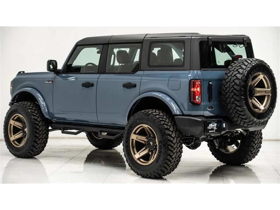2025 Ford Bronco 6th Gen - Image 3 of 31