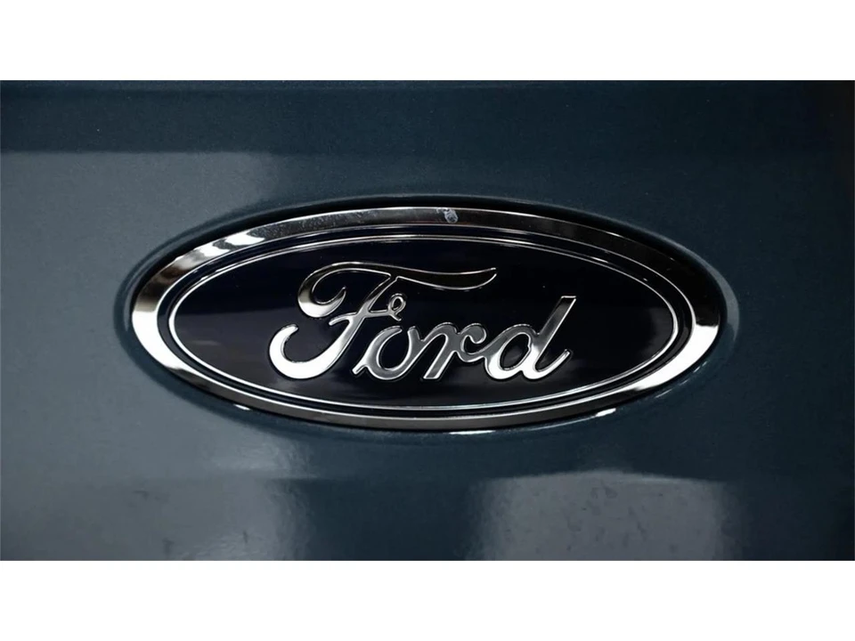 2025 Ford Bronco 6th Gen - Image 24 of 31