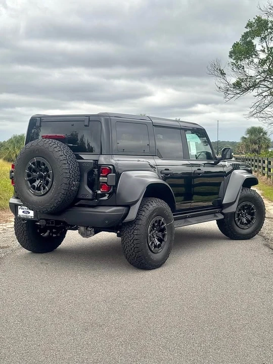 2025 Ford Bronco 6th Gen - Image 6 of 18