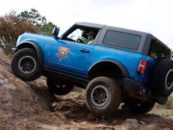 2025 Ford Bronco 6th Gen - Image 18 of 18