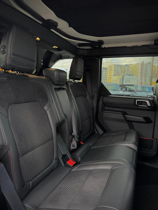 2025 Ford Bronco 6th Gen - Image 16 of 18