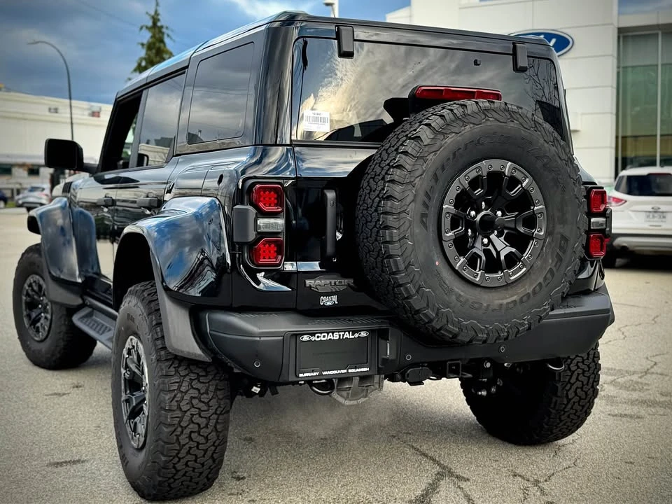 2025 Ford Bronco 6th Gen - Image 5 of 18