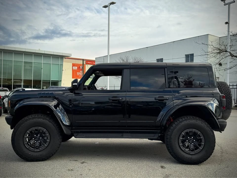 2025 Ford Bronco 6th Gen - Image 3 of 18