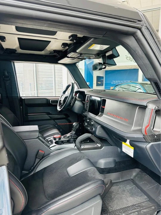 2025 Ford Bronco 6th Gen - Image 9 of 11