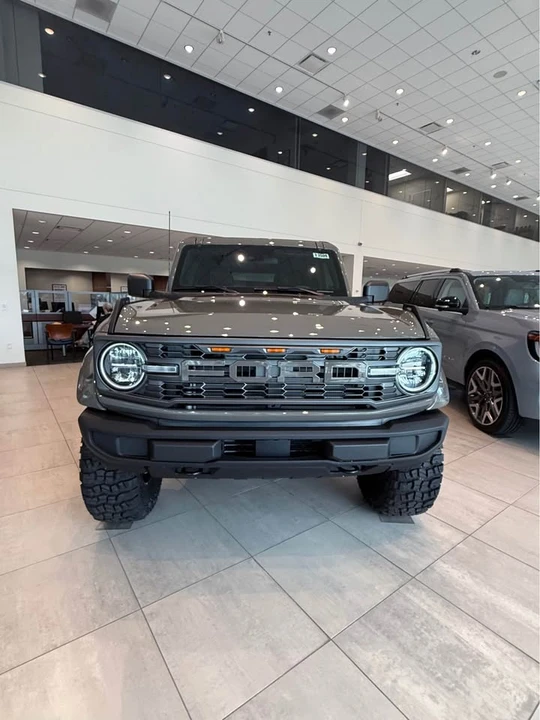 2025 Ford Bronco 6th Gen - Image 2 of 9