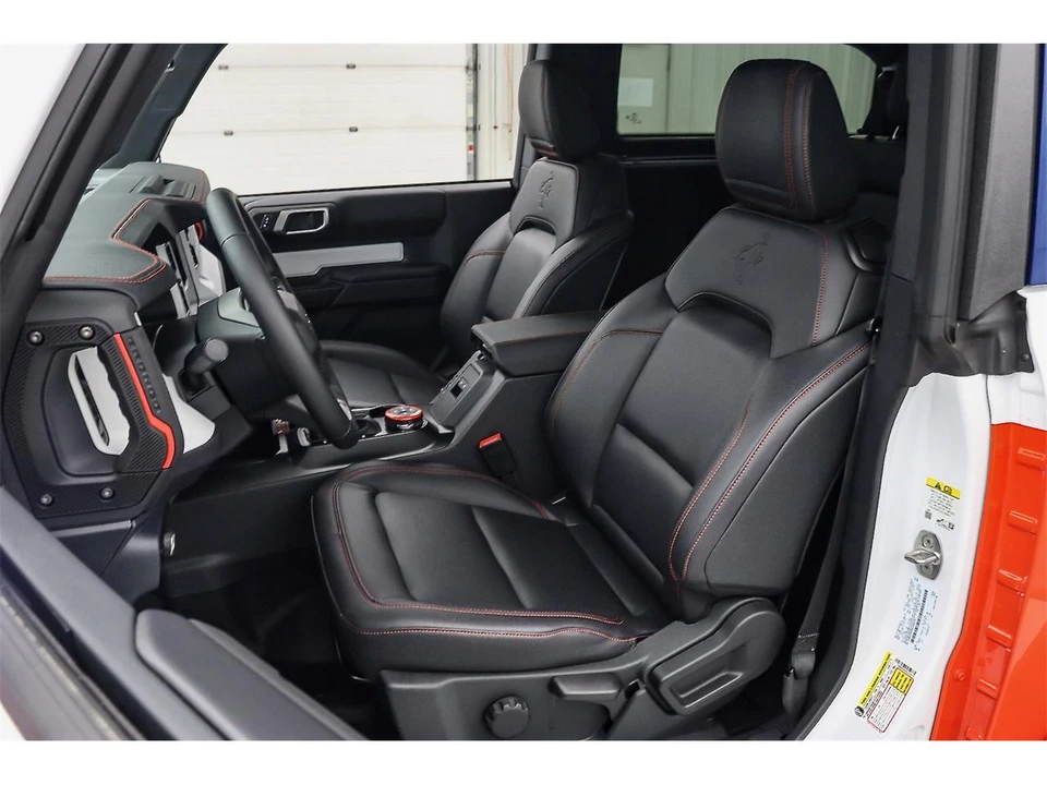 2025 Ford Bronco 6th Gen - Image 10 of 27