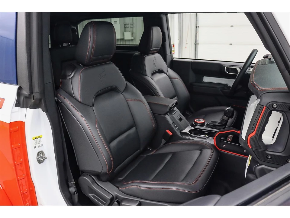 2025 Ford Bronco 6th Gen - Image 14 of 27