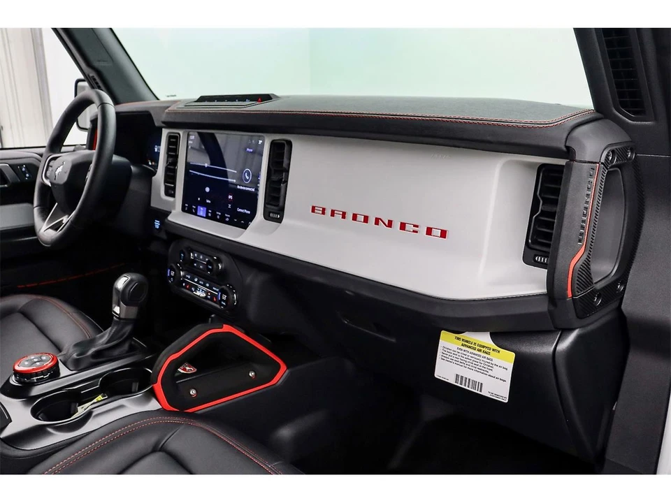 2025 Ford Bronco 6th Gen - Image 16 of 27