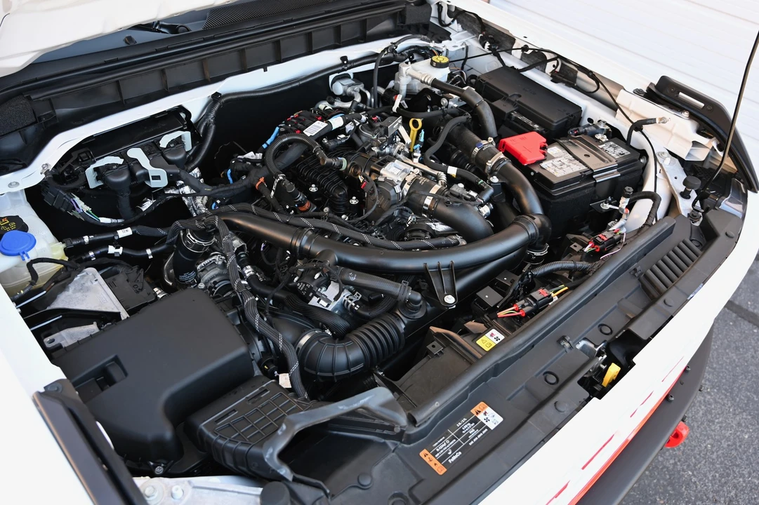 2025 Ford Bronco 6th Gen - Image 25 of 28