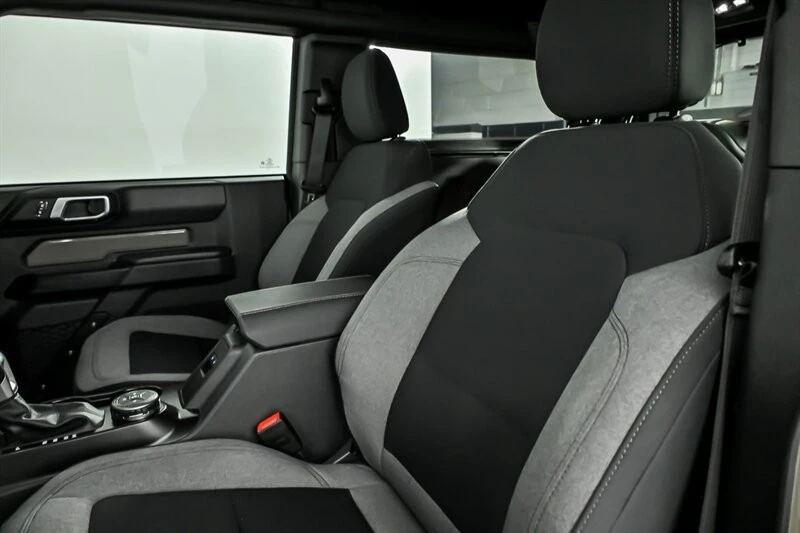 2025 Ford Bronco 6th Gen - Image 16 of 28