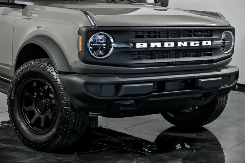 2025 Ford Bronco 6th Gen - Image 2 of 28
