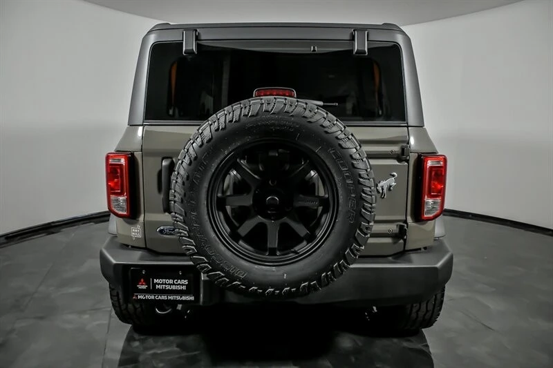 2025 Ford Bronco 6th Gen - Image 8 of 28