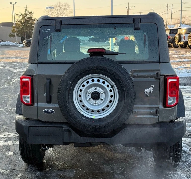 2025 Ford Bronco 6th Gen - Image 5 of 21