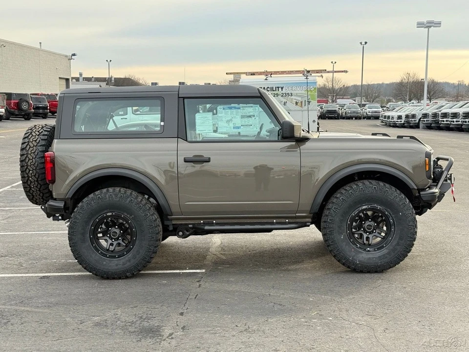 2025 Ford Bronco 6th Gen - Image 7 of 21