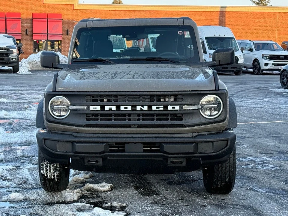 2025 Ford Bronco 6th Gen - Image 10 of 21
