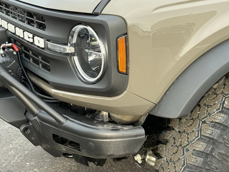 2025 Ford Bronco 6th Gen - Image 11 of 21