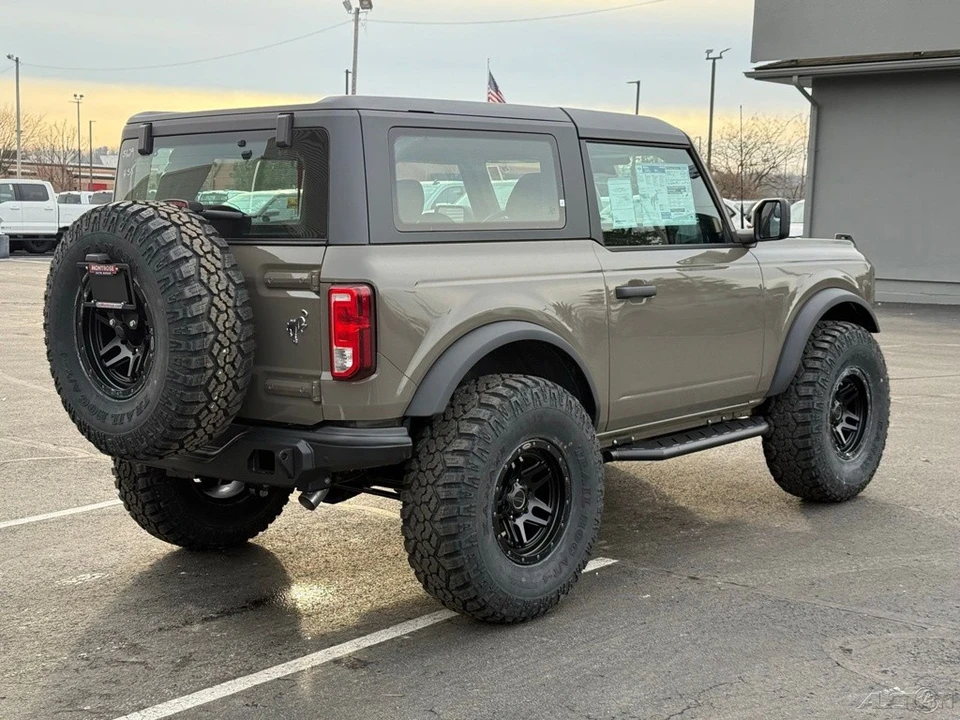 2025 Ford Bronco 6th Gen - Image 6 of 21