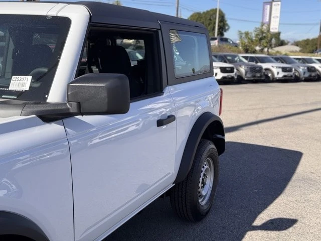 2025 Ford Bronco 6th Gen - Image 9 of 12