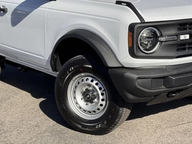 2025 Ford Bronco 6th Gen - Image 4 of 12