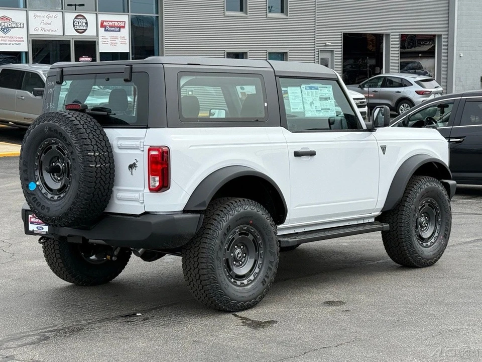 2025 Ford Bronco 6th Gen - Image 6 of 12