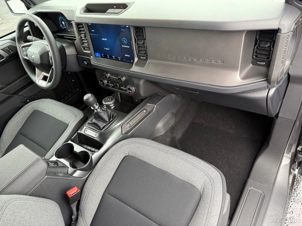 2025 Ford Bronco 6th Gen - Image 19 of 21