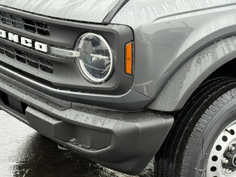 2025 Ford Bronco 6th Gen - Image 11 of 12