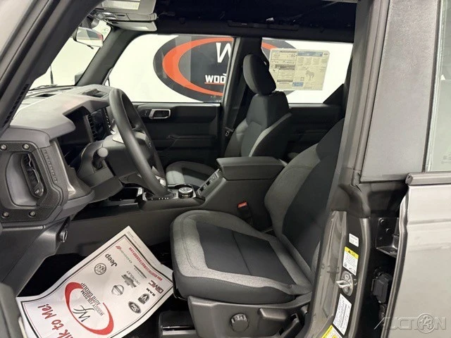 2025 Ford Bronco 6th Gen - Image 9 of 12
