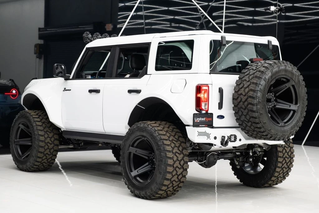 2025 Ford Bronco 6th Gen - Image 9 of 21