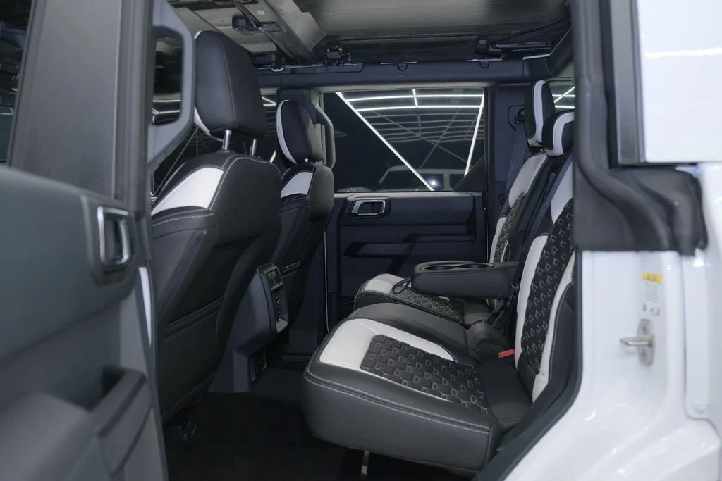 2025 Ford Bronco 6th Gen - Image 16 of 21