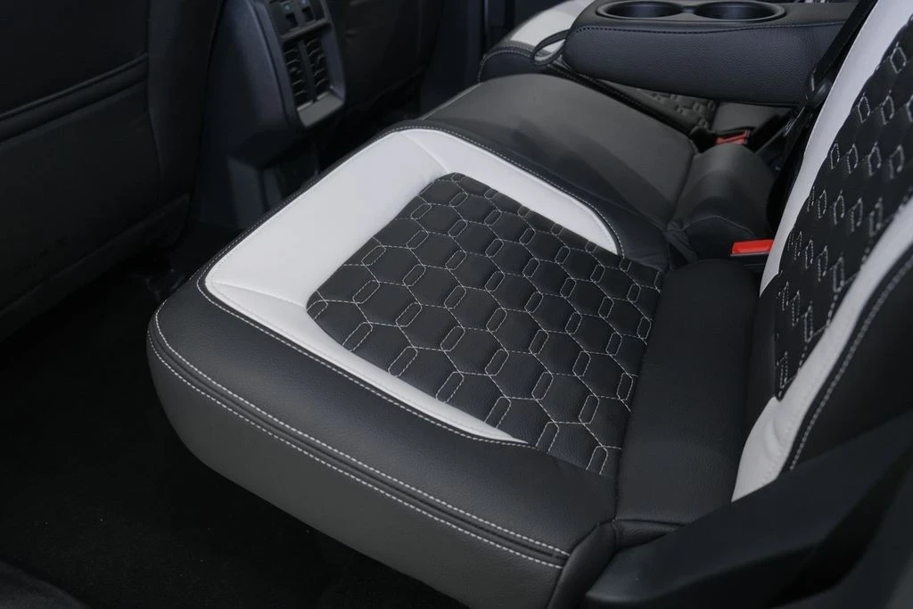 2025 Ford Bronco 6th Gen - Image 18 of 21
