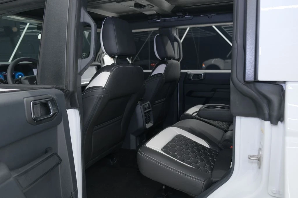 2025 Ford Bronco 6th Gen - Image 17 of 21