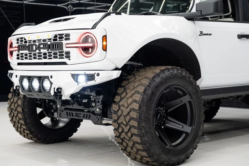 2025 Ford Bronco 6th Gen - Image 4 of 21