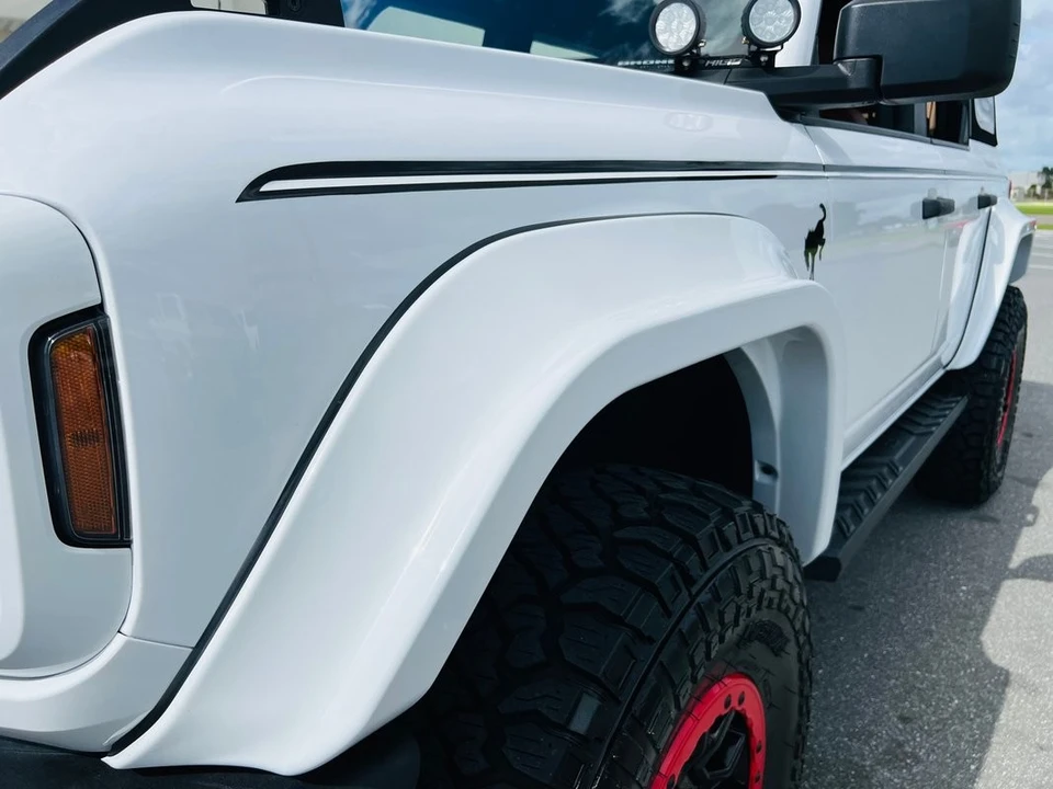 2025 Ford Bronco 6th Gen - Image 10 of 31
