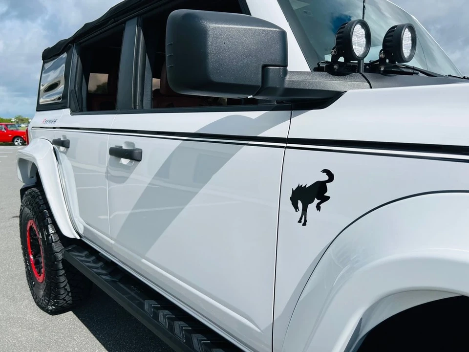 2025 Ford Bronco 6th Gen - Image 15 of 31