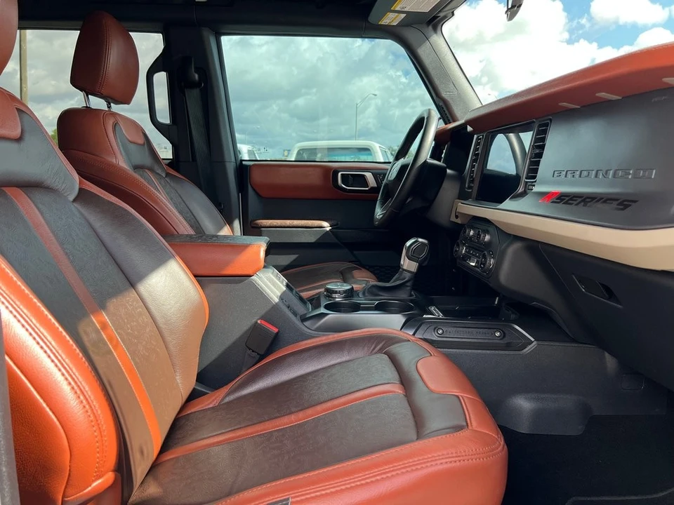 2025 Ford Bronco 6th Gen - Image 21 of 31