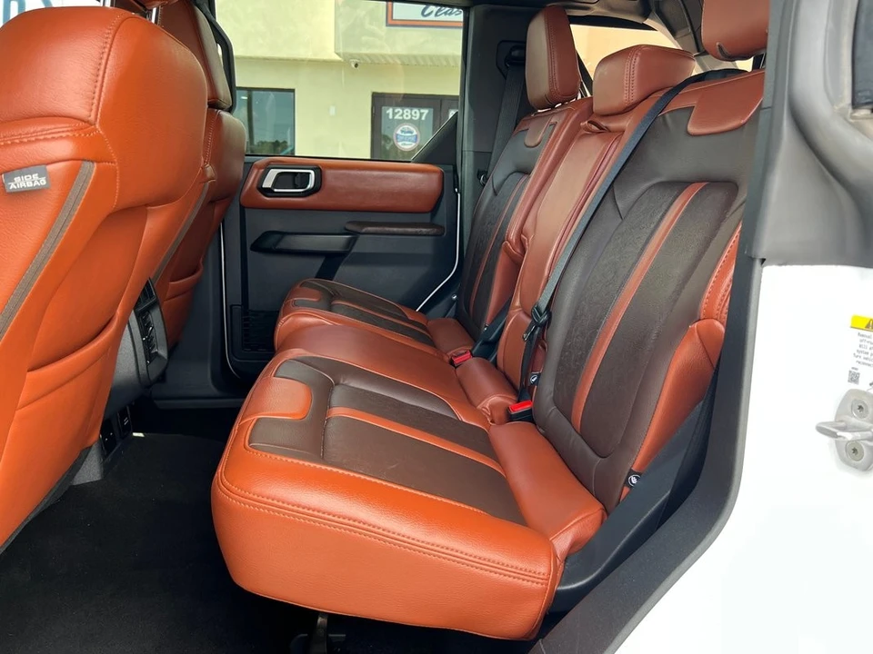 2025 Ford Bronco 6th Gen - Image 24 of 31