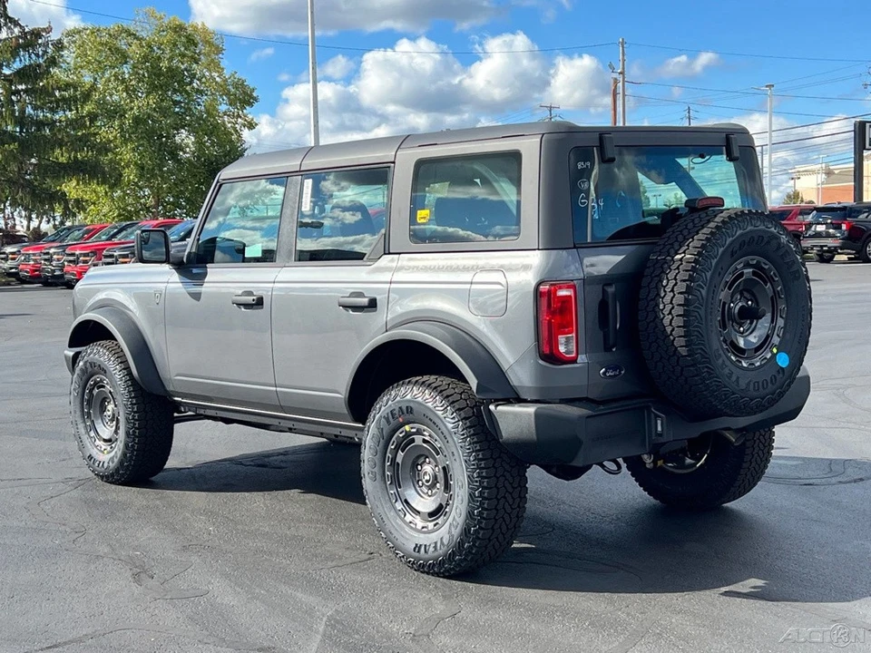 2025 Ford Bronco 6th Gen - Image 3 of 12