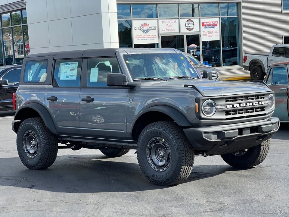 2025 Ford Bronco 6th Gen - Image 9 of 12